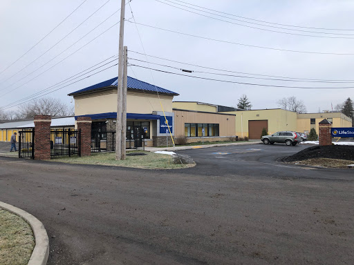 Self-Storage Facility «Life Storage», reviews and photos, 111 Fairgrounds Dr, Manlius, NY 13104, USA