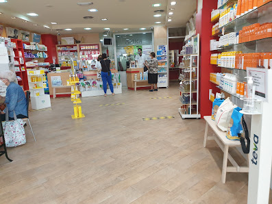 Farmacia Guillen Aspilche Carrera de Natalio Rivas, 9, 04770 Adra, Almería, España