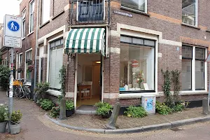 Ah Mui Tse's Health and Beauty House, Pedicure in Haarlem image