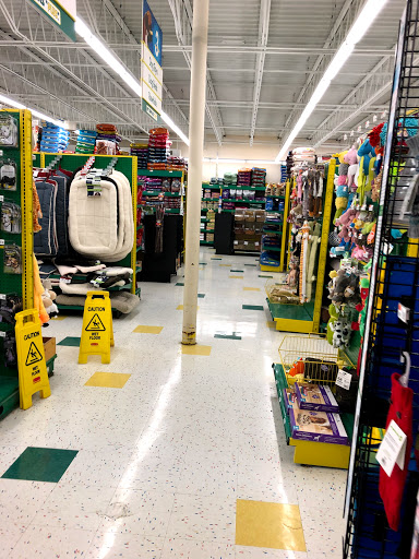 Pet Supply Store «Pet Supplies Plus», reviews and photos, 5092 Mayfield Rd, Lyndhurst, OH 44124, USA