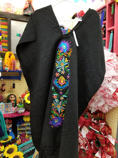 Antique Store «Craftiques Mall - NW Military», reviews and photos, 2375 NW Military Hwy, San Antonio, TX 78231, USA