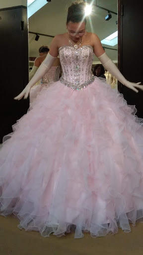 Bridal Shop «Cocoa Couture», reviews and photos, 575 E Chocolate Ave, Hershey, PA 17033, USA