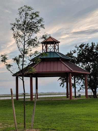 Park «Waterfront Park», reviews and photos, 957 S Long Beach Ave, Freeport, NY 11520, USA