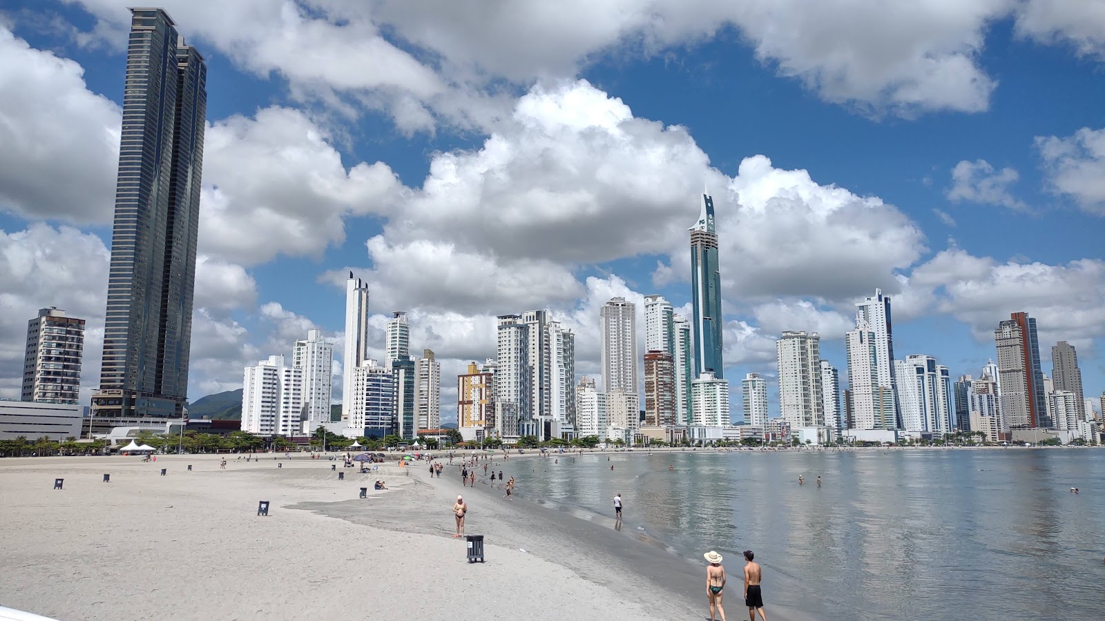 Photo of Camboriu beach with very clean level of cleanliness