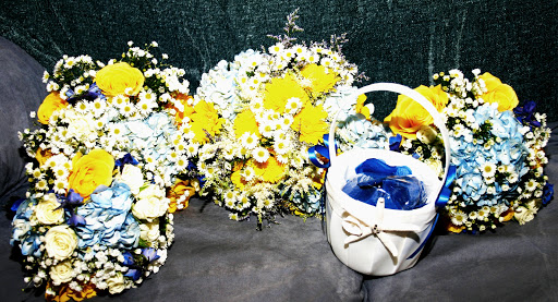 Florist «Flowers By Lorraine», reviews and photos, 541 Boston St, Lynn, MA 01905, USA