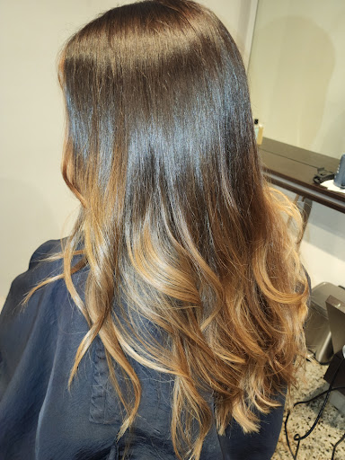 Hair Salon «beKIND salon & spa», reviews and photos, 2479 Co Rd E East, St Paul, MN 55110, USA