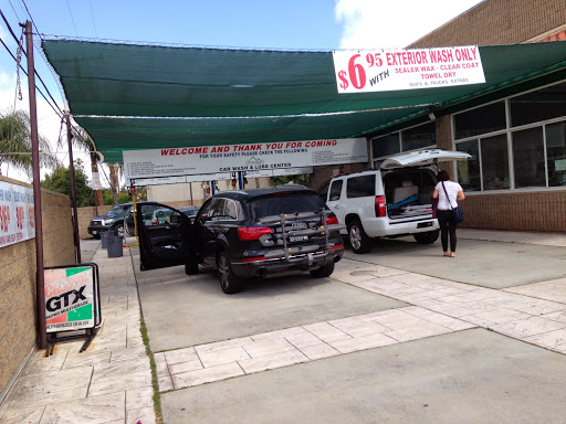 Car Wash «Crescenta Valley Car Wash», reviews and photos, 2800 Foothill Blvd, La Crescenta, CA 91214, USA