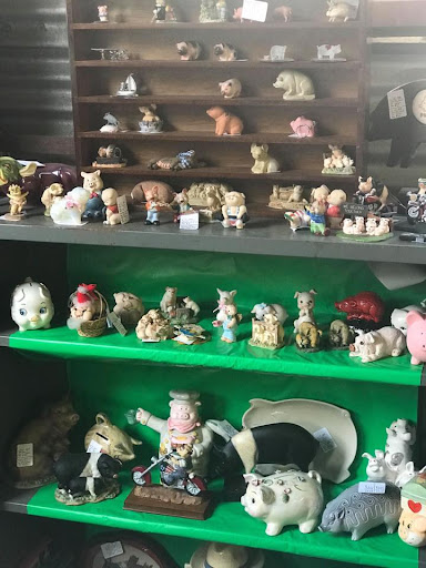 Momma Donna's Thrift Store and More