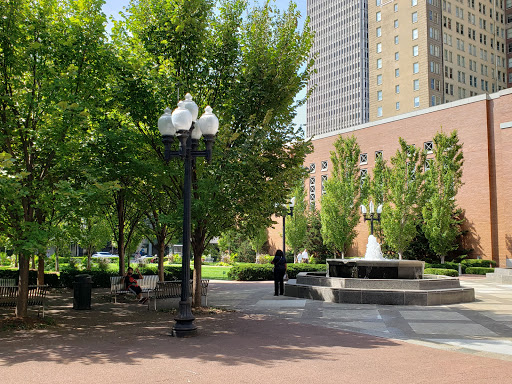 Gift Shop «A Taste of Kentucky», reviews and photos, 400 W Market St # 150, Louisville, KY 40202, USA