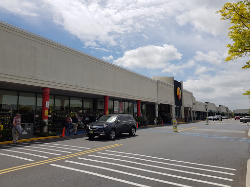 Shopping Mall «Stafford Square Mall», reviews and photos, 297 NJ-72 #35, Manahawkin, NJ 08050, USA