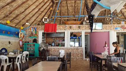 Chimbo,s Beach Restaurant & Bar - Centro - Supmza. 001, Isla Mujeres, Quintana Roo, Mexico