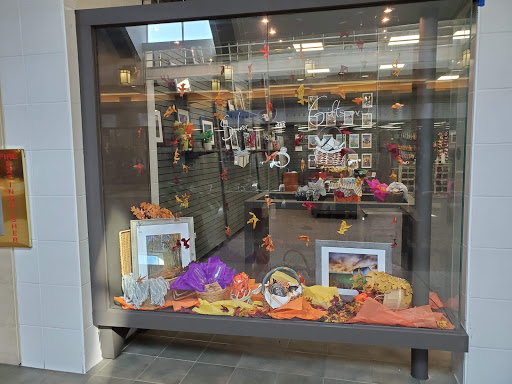 Shopping Mall «The Lakes Mall», reviews and photos, 5600 Harvey St, Muskegon, MI 49444, USA