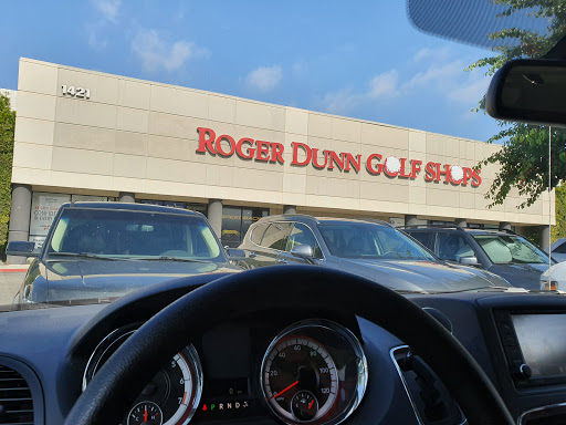 Sporting Goods Store «Roger Dunn Golf Shops», reviews and photos, 1421 Village Way, Santa Ana, CA 92705, USA