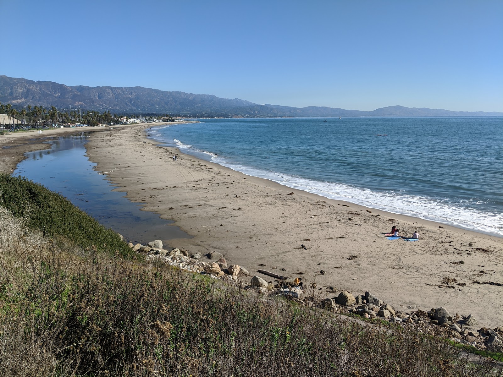 Photo of Leadbetter Beach with very clean level of cleanliness