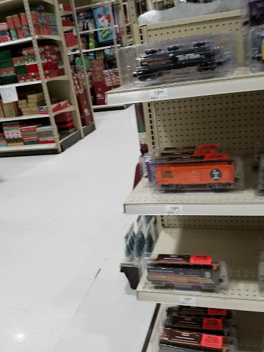 Home Improvement Store «Menards», reviews and photos, 290 N Bolingbrook Dr, Bolingbrook, IL 60440, USA