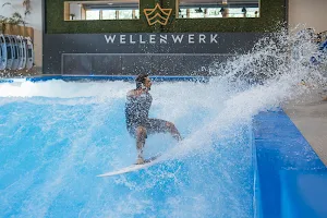 Wellenwerk - Surfen in Berlin image