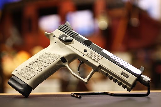 Gun Shop «Country Attic Treasures», reviews and photos, 260 Corwin Nixon Blvd, South Lebanon, OH 45065, USA