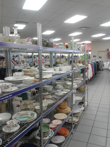 Thrift Store «Goodwill Manchester Store & Donation Station», reviews and photos, 232 Tolland Turnpike, Manchester, CT 06042, USA