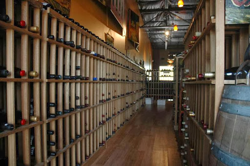 Bar «Grapeables Wine Bar & Lounge», reviews and photos, 12645 N Saguaro Blvd # 9, Fountain Hills, AZ 85268, USA