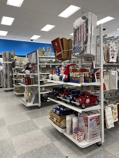 Clothing Store «Ross Dress for Less», reviews and photos, 2735 Harrison Ave NW, Olympia, WA 98502, USA