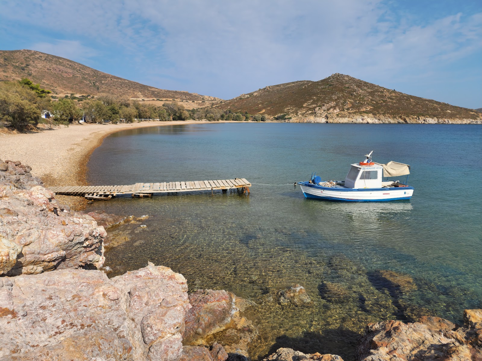 Paralia Livadi'in fotoğrafı çok temiz temizlik seviyesi ile