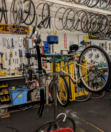 Bicycle Repair Shop «The Bicycle Tree», reviews and photos, 811 N Main St, Santa Ana, CA 92701, USA