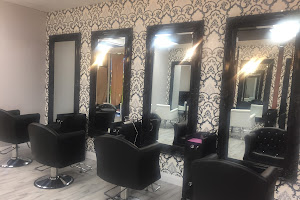 Cici Salon & Boutique