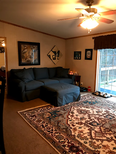 Furniture Store «Town and Country Furniture Shop», reviews and photos, 1515 Shelburne Rd, South Burlington, VT 05403, USA