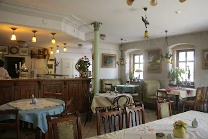Café & Speisegaststätte Oma Plüsch image