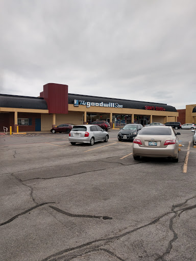 Thrift Store «Goodwill», reviews and photos