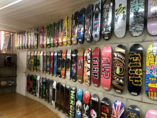 Black Sheep Skateboard Shop