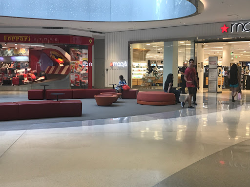 Shopping Mall «Beverly Center», reviews and photos, 8500 Beverly Blvd, Los Angeles, CA 90048, USA