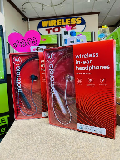 Cell Phone Store «Wireless Toyz 523», reviews and photos, 5891 W Craig Rd, Las Vegas, NV 89130, USA