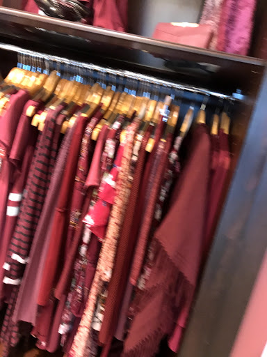 Fashion Accessories Store «Charming Charlie», reviews and photos, 5175 Deerfield Blvd, Mason, OH 45040, USA