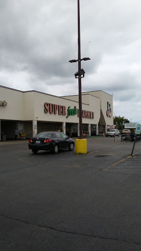 Grocery Store «Super Fresh Market», reviews and photos, 1700 N Lewis Ave, Waukegan, IL 60085, USA