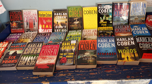 Used Book Store «Books-N-Things», reviews and photos, 523 N 1st St, Harlingen, TX 78550, USA