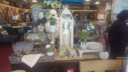 Home Goods Store «Pier 1 Imports», reviews and photos, 1309 Cooper Point Rd SW, Olympia, WA 98502, USA