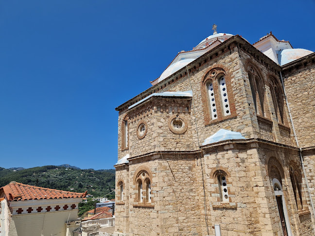 Comentarii opinii despre Central square karlovasi