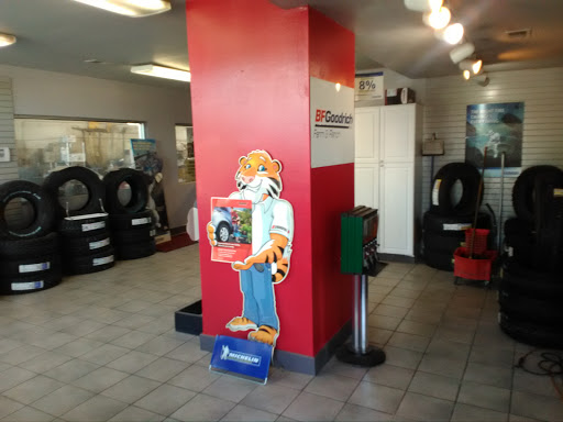 Auto Repair Shop «Discount Tire & Service of Greeley», reviews and photos, 120 18th St, Greeley, CO 80631, USA