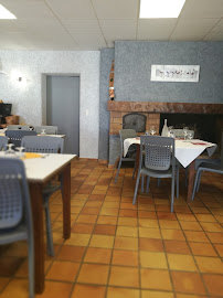 Atmosphère du Restaurant Le Comptoir des crus à Caubios-Loos - n°12