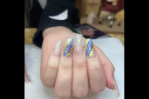 L Nails image