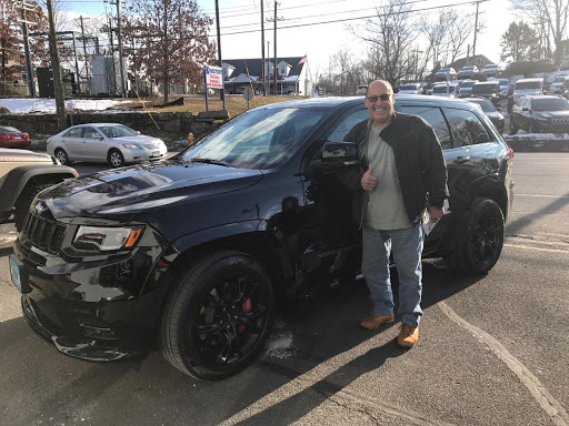 Truck Dealer «Bradshaw Chrysler Jeep», reviews and photos, 554 Main St, Oakville, CT 06779, USA