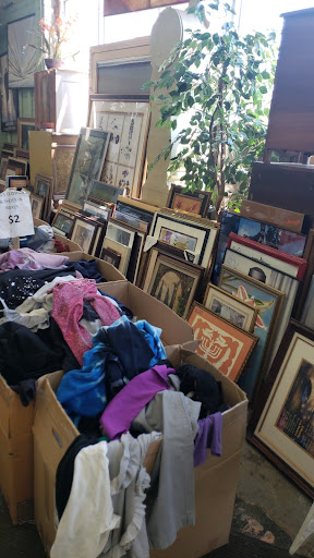 Thrift Store «Bnai Tzedukah Thrift Store», reviews and photos, 203 Sheridan Blvd, Inwood, NY 11096, USA