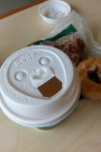 Bakery «Krispy Kreme Doughnuts», reviews and photos, 6210 E Lake Sammamish Pkwy SE, Issaquah, WA 98029, USA