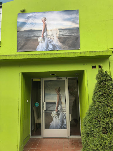 Seattle Wedding Dress Specialists