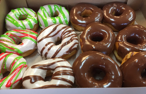 Donut Shop «Hole In One Donut 3», reviews and photos, 14406 N Florida Ave, Tampa, FL 33613, USA