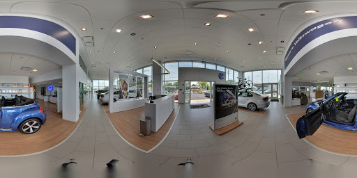 Volkswagen Dealer «Pugi Volkswagen», reviews and photos, 2020 Ogden Ave, Downers Grove, IL 60515, USA
