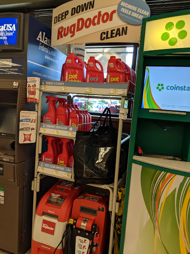 Grocery Store «Quality Food Center», reviews and photos, 6940 Coal Creek Pkwy SE, Newcastle, WA 98059, USA