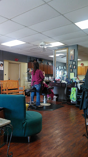 Beauty Salon «In The Cut Salon», reviews and photos, 3260 Southgate Pl SW #1, Cedar Rapids, IA 52404, USA