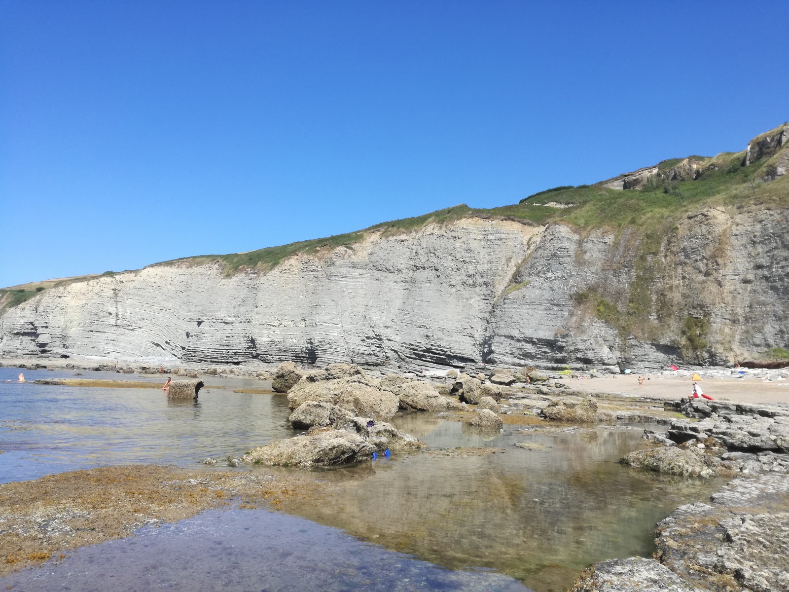 Photo de Playa de Penarrubia avec un rivage spacieux